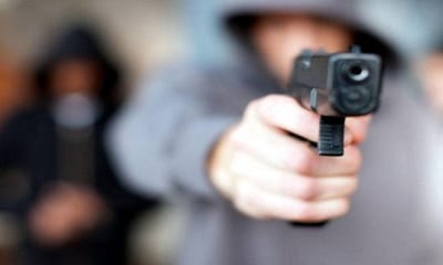 Delincuentes se alzan con G. 200 millones en asalto a cambista
