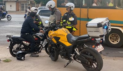 Decenas de multas por infringir carril exclusivo de buses