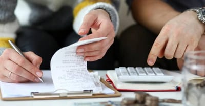Revelan estrategias financieras para un año 2024 próspero