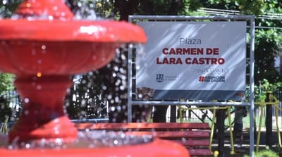 Permanece nombre de plaza en honor a Carmen Lara Castro