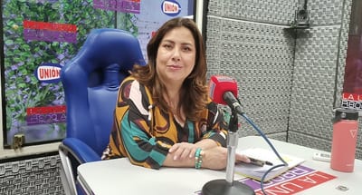 Asesora de Dionisio Amarilla compagina radio y Congreso sin horario fijo