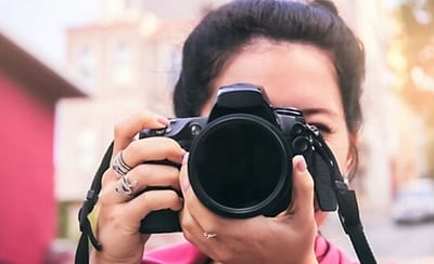 “Mujeres Que Hacen”: Concurso de fotografía y más