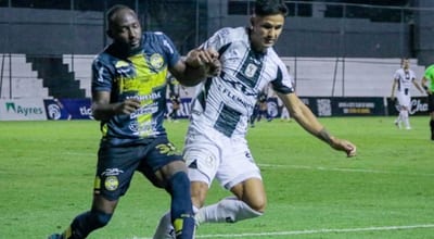 Duelo en los Jardines del Kelito: Tacuary vs. Sportivo Trinidense