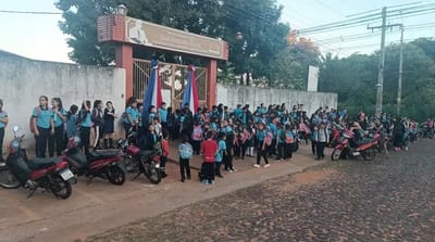 Más de 100 alumnos sin clases por falta de rubros en Canindeyú