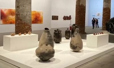 Ceramistas Julia Isídrez y Juana Marta Rodas brillan en la Bienal de Venecia