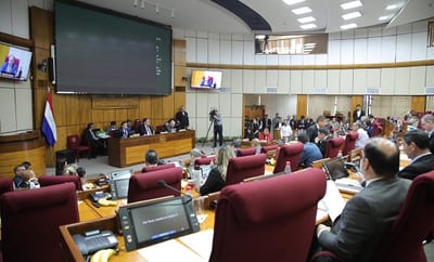 Senado revoca resolución de fueros tras críticas