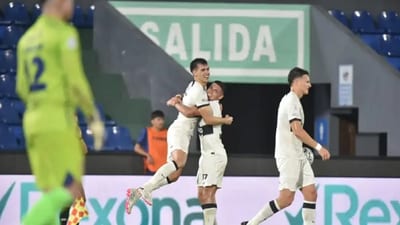 Olimpia se impone a Luqueño y se mantiene en la pelea por el Apertura