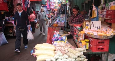 Ola de frío impulsa ventas en el Mercado Municipal N° 4