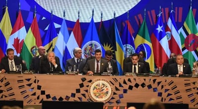 Peña alerta sobre la “seducción del autoritarismo” en la OEA
