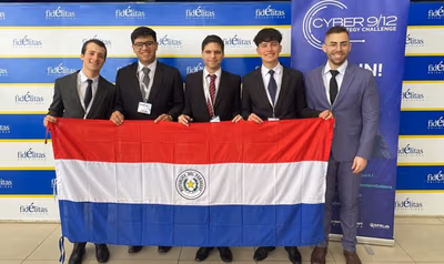 Estudiantes paraguayos brillan en desafío global de ciberseguridad