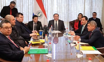 Comisión investigadora del Congreso inicia con controversia