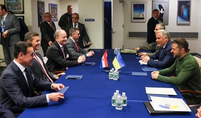 Peña reafirma apoyo a Ucrania en encuentro con Zelenski por la paz