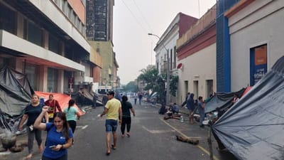 Calles cerradas y protestas generan caos en el microcentro de Asunción