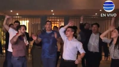 Estudiantes de Derecho de la UNA exigen renuncia de la decana