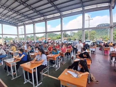 Aplazo masivo en último examen docente del MEC