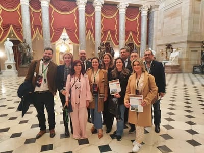 Diputado justifica cuestionado “tour vip” a EE.UU. sin invitación oficial