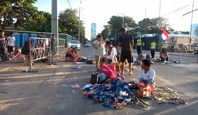 Indígenas en situación precaria pasan Navidad frente al Indi