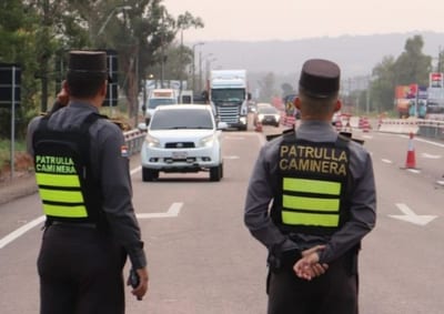 Balance navideño: 25 vehículos demorados en controles camineros