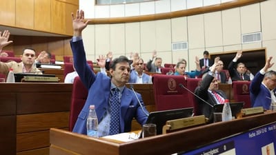 Centrales obreras critican exclusión en leyes laborales