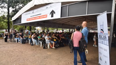 Récord de postulantes: 17.855 jóvenes compiten por Becas de Itaipú