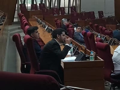 Cartismo bloquea pedido de destitución de ministros por caso Lalo