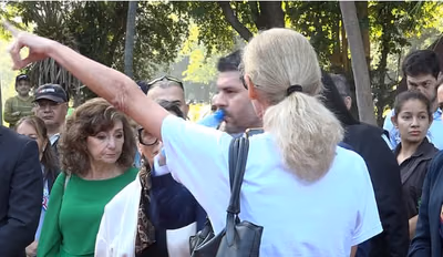 Mujer denuncia acoso municipal tras escrache a Nenecho