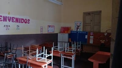 Escuela en Asunción pierde clases por cortes de ANDE