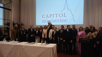 Nenecho busca apoyo conservador ante amenaza de intervención