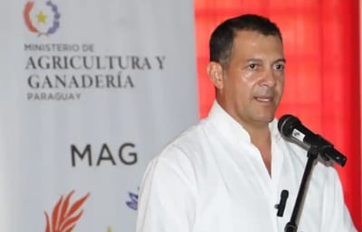 Denuncian a ministro de MAG por enriquecimiento ilícito