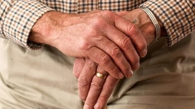 Imputan a cuidadora por maltrato a adulto mayor