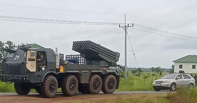 Tailandia bombardea posiciones militares en Camboya