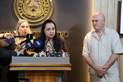 Kobylanski y Mendoza asumen tras escándalo en el Senado
