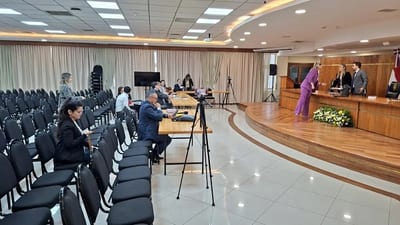 Recusación a juez suspende preliminar por caso Mafia de Pagarés