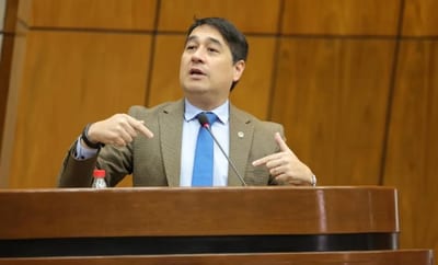 Nakayama cuestiona falta de interpelaciones en el gobierno de Santiago Peña