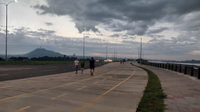 Sábado con máximas de 30°C y lluvias en la región Oriental
