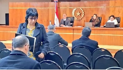 Caso “mafia de pagarés”: ex jueza acusa a vecino por violencia