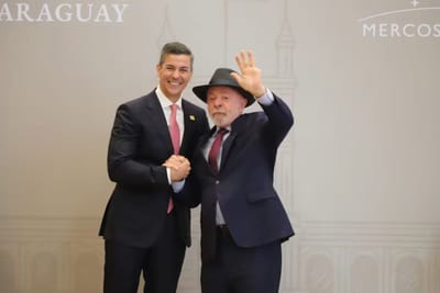 Peña reclama a Lula por trabas al Puente de la Integración en la Cumbre del Mercosur