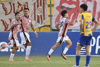 A qué hora juegan Rubio Ñu y San Lorenzo hoy?