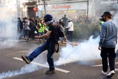 Protestas estudiantiles movilizan a miles en Francia