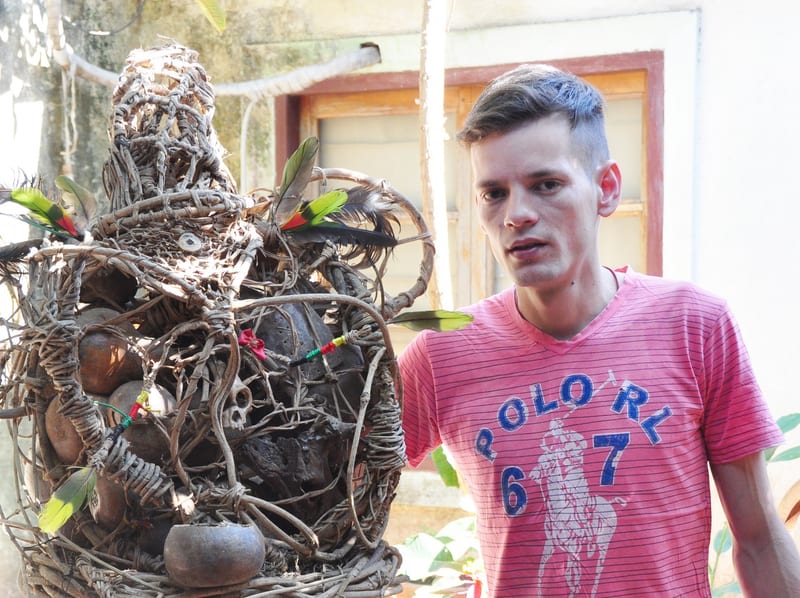 Paraguayo expone por primera vez en sitio internacional de arte francés