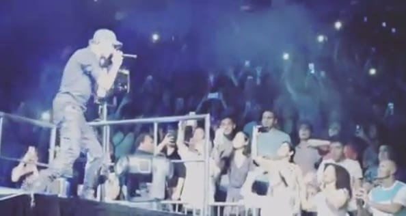 Enrique Iglesias “atracó” a miles en concierto