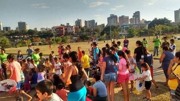 Reviven antigua tradición con pandorgas