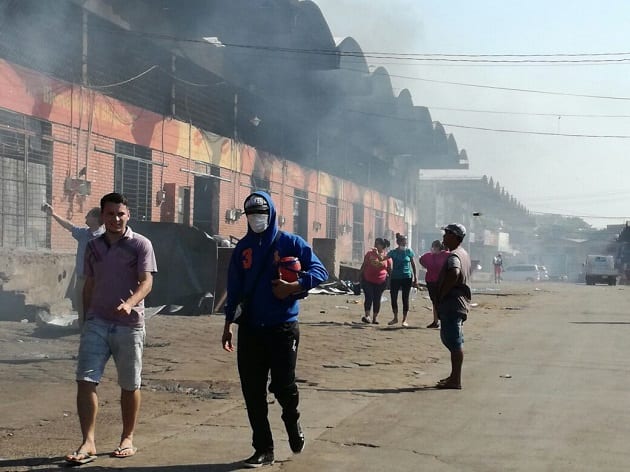 Abasto: Comerciante sospecha que el incendio fue provocado