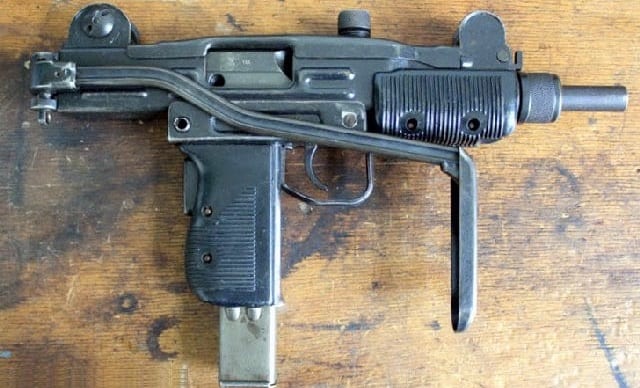 Roban armas de la Agrupación Especializada