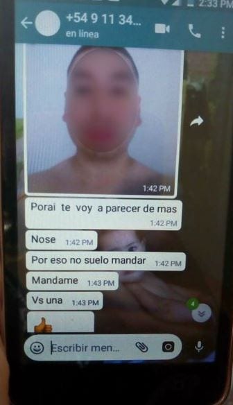 Se hizo pasar por su hija de 11 años y golpeó a su acosador