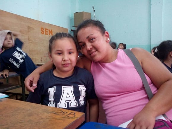 Niña necesita ayuda para someterse a intervención