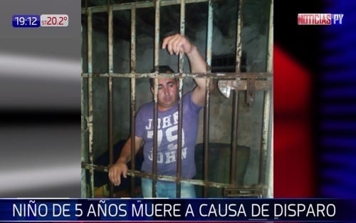 Niño muere por disparo accidental en pelea de vecinos