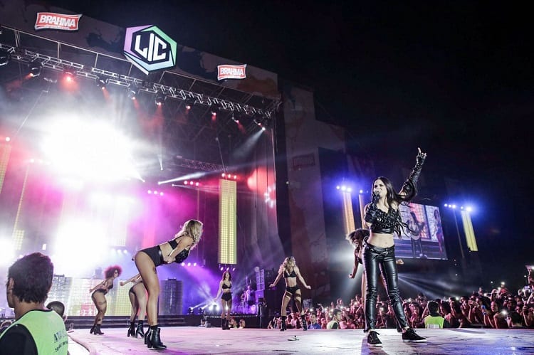 Fiesta de reggaetón y electrónica reunión a 30 mil personas
