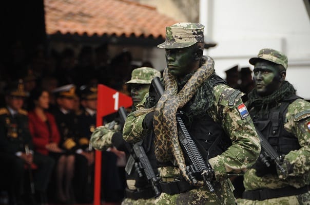 Asistentes a desfile manifiestan confianza en nuevo Gobierno