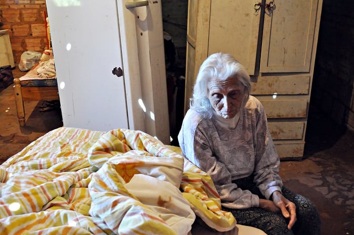 Hombre maltrata y «vende» a su madre por droga, denuncian vecinos